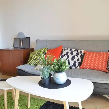 Apartment 2 Pieces Avec Terrasse Et Parking A Saint-raphael - Fr-1-226a-84 Saint-Raphael (Var)